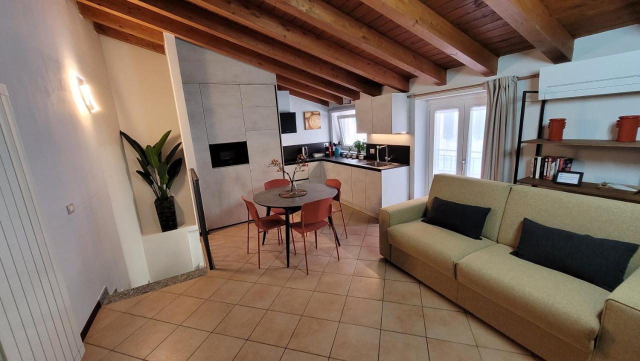 Dimora Larius Apartamento Como Exterior foto