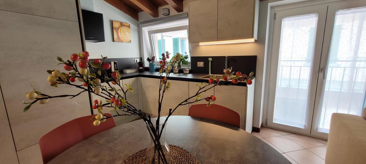 Dimora Larius Apartamento Como Exterior foto
